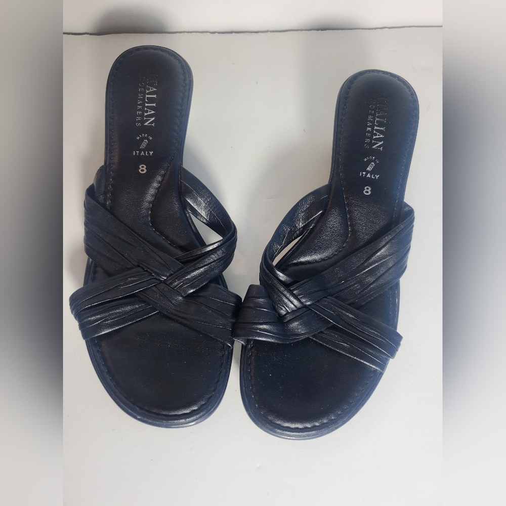Women’s Black Italian Shoemakers Slip On Shoes Size 8